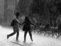 पाऊस येतो तेव्हा वाटते कि&nbsp;…